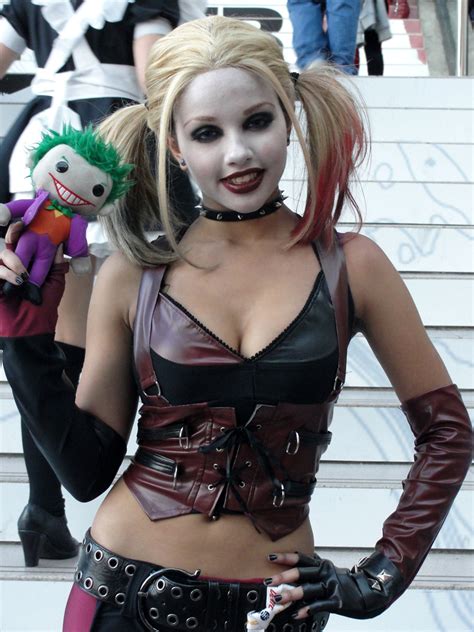 See more ideas about harley quinn cosplay, harley quinn, harley. COSPLAY Hotties: New York Comic Con 2012 Featuring Harley ...