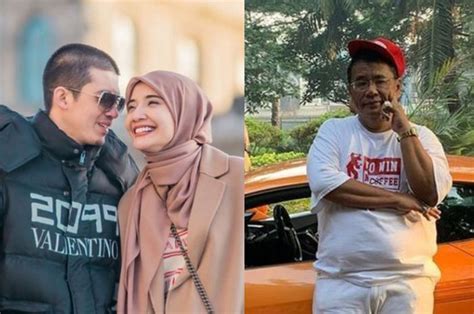 Zaskia rahma sungkar or better known as zaskia sungkar (born in jakarta, indonesia on december 22, 1990) is an indonesian actress and singer of mixed arabic and minangkabau descent. BERITA TERPOPULER: Zaskia Sungkar dan Irwansyah Pasrah 10 ...