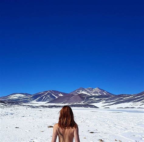 Check spelling or type a new query. De férias, Titi Müller faz topless em temperatura de 6ºC ...
