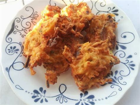 Bila dah siap semua, goreng je sekejap lepas lebih kurang 1/3 masak, lepas tu masukkan dalam plastik dan boleh dah simpan dalam freezer. Tertunailah Hasrat Di Hati: Resepi Potato Fritters/Cucur ...