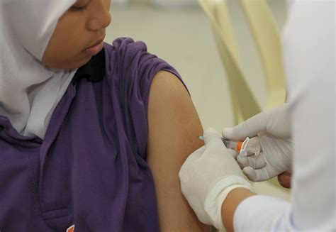 Siapa yang tak sesuai memilih kaedah. Suntikan Imunisasi HPV - Sekolah Seni Malaysia Johor the ...