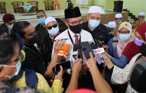 Yb pengerang dato' sri azalina othman said adalah antara ahli parlimen yang terkenal dengan sifat tegas dan berani mati! PRU-15: PAS Melaka harap lebih tiga kerusi termasuk parlimen