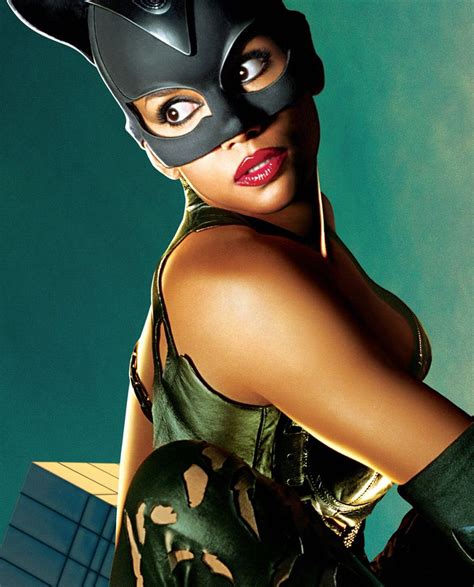 Halle berry hair cut from catwoman halle berry hair. Halle Berry Catwoman | Fotos