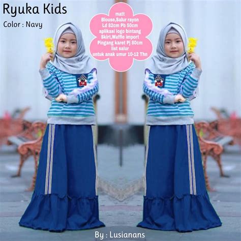 Busana anak muslim di era modern ini sangat berkembang dengan pesatnya. Baju Anak Perempuan Umur 10 12 Tahun - Model Baju Terbaru