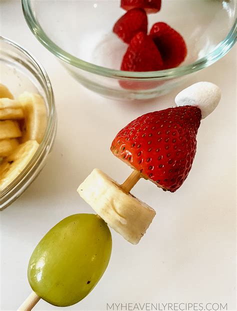 These adorable grinch fruit kabobs could also be referred to as santa fruit kabobs, because the top layer looks like santa's hat. Santa Fruit Appetizer / Amazon Com Doitool 6pcs Stainless ...