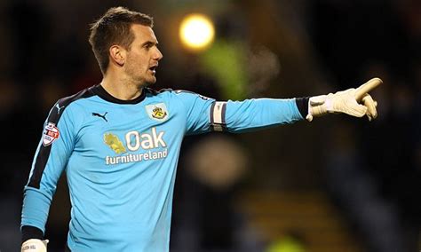 Tom heaton has rejected a new burnley contract after six years at clubcredit: Burnley goalkeeper Tom Heaton called up to England squad ...