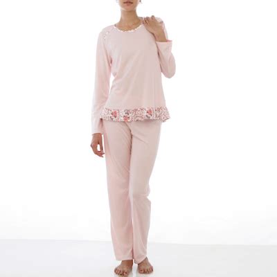 We're always here to help. Pyjama le chat femme du 38 au 50 - Acheter ce produit au ...