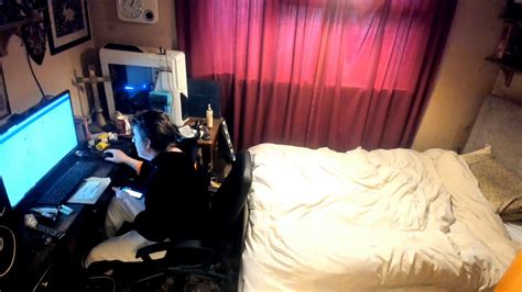 The gates of graceland are open! 24hr Bedroom Cam - YouTube