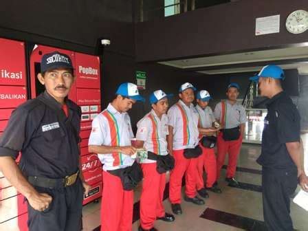 Gaji karyawan spbu pertamina untuk seluruh pegawai pom bensin yang bekerja didalamnya. Cara Melamar Kerja Menjadi Pegawai Pom Bensin - Contoh ...