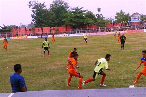 Jurus pemikat wanita ala mbah kung. Kejuaraan Mbah Kung Cup