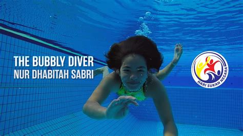 Она самая младшая из четырех братьев и сестер. Meet the new Malaysian star of Olympic diving, Nur ...