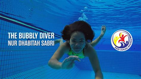 ˈkwaːla ˈlumpʊr, übersetzt schlammige flussmündung) ist die hauptstadt malaysias. Meet the new Malaysian star of Olympic diving, Nur ...