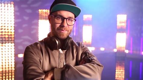 Mark forster (@markiforsti) bei tiktok | 5.9m likes. The Voice Kids - Video - Coach-Interview: Mark Forster - Sat.1