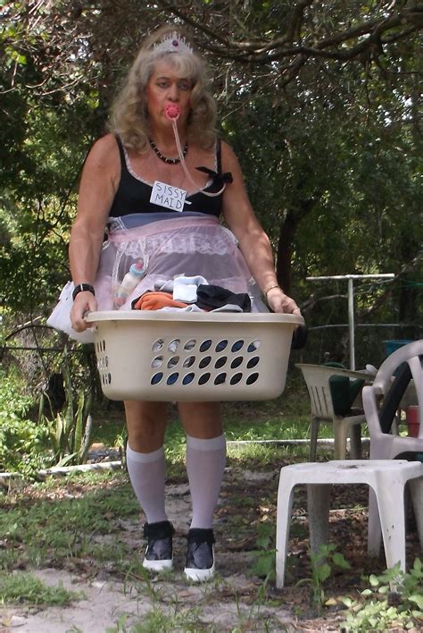 This is me dress up as baby alice from wonderland, i am in a pink alice dress from amber's apples,. sissybaby pansy is ALSO a diapered baby maid
