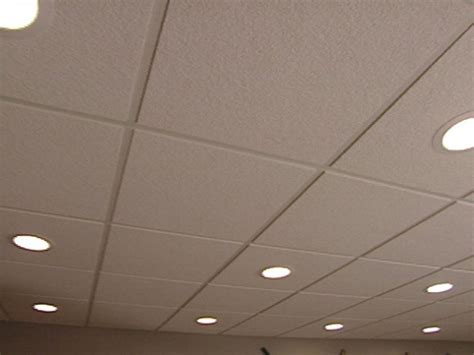 It can be suspended or flush mounted to mold to the difficult ceiling shape. Suspended ceiling grid light panels - Enhancing the look ...