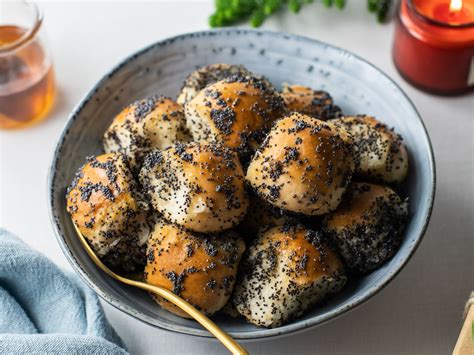 Walnut cookies are very common around the slovak traditions for christmas and easter have imprinted certain taste memories that i can't avoid. Christmas Slovak Cookies : Whenever i think of christmas ...