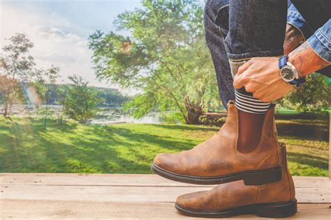 Sie sind atmungsaktiv, wasserfest und teilweise mit warmen filz gefüttert. Chelsea Boots für Herren - Die Kombination aus Eleganz und ...