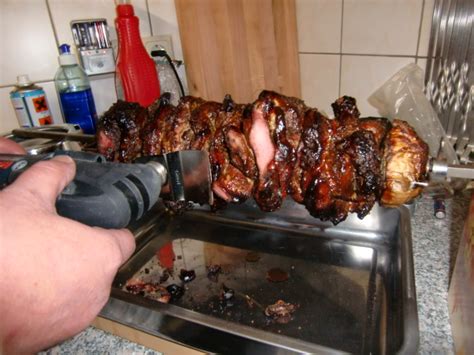 Dönerspieß zu verkaufen, preis verhandelbar. Hat jemand Tips zum Döner schneiden? | Grillforum und BBQ ...