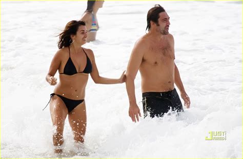 Vanessa with busty girlfriend in bath bvr. Celebrities Bum Pics: Hot Penelope Cruz Bum Pics