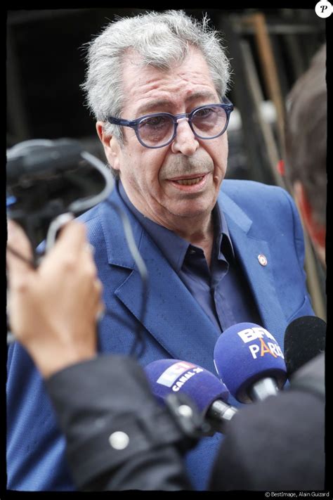 Le délai d'exécution d'un virement bancaire peut varier selon plusieurs critères. Exclusif - Patrick Balkany (maire de Levallois-Perret) sur ...