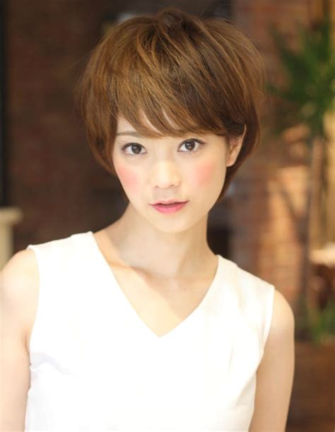 ミセス・大人の女子のショートヘア(KE-523 | ヘアカタログ・髪型 ...