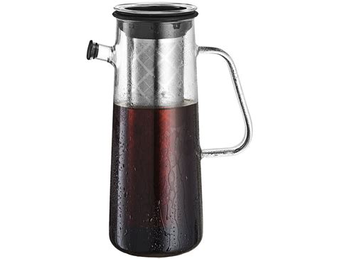 This cold brew maker is made with sturdy borosilicate glass. Osaka Glass Cold Brew Coffee Maker » Gadget Flow