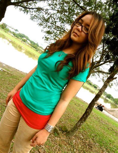 Awek baju kotak dalam kereta. Awek Melayu Cun Comel | Seksi | Asian Girls: March 2013