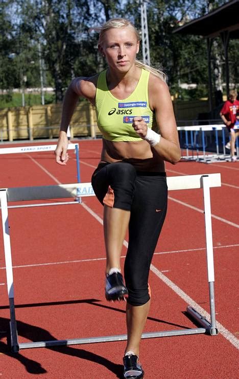 First 84cm hurdle technique practice of the season 2021. Manuela Bosco teki huiman ennustuksen Suomen ...