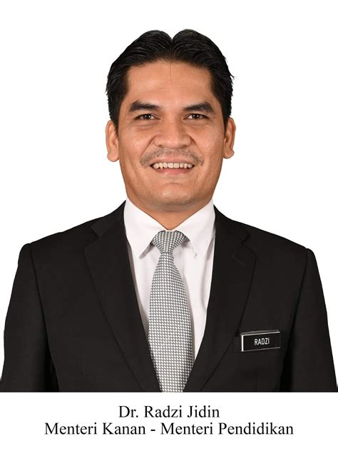 Menteri pendidikan yang baru/sekarang dijabat oleh nadiem anwar makarim, b.a., m.b.a. SKPanji: Profil