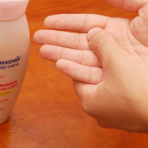 There is a basic and a super glue allow the cooking oil to soak into the adhesive for about five minutes, then use the washcloth to scrub it clean. How to Get Gorilla Glue off Hands: 9 Steps (with Pictures)