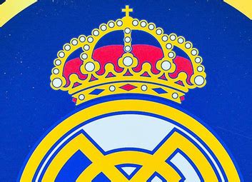 Der fußballverein real madrid für eine islamische werbekampagne das kreuz aus seinem wappen entfernt. Schade, dass ich Real Madrid nicht nachhaltiger schaden ...