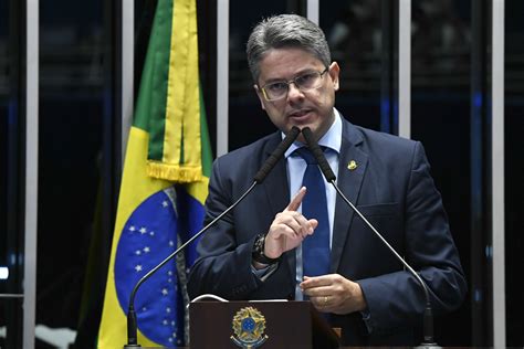 Com o agravamento do quadro, o parlamentar precisou ir para o hospital. Senador Alessandro abre escolha de emendas parlamentares à ...