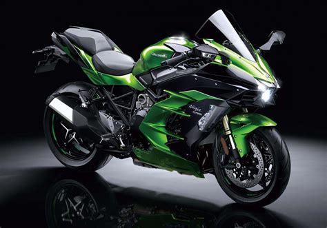 La ninja h2™ de kawasaki lleva a las calles la potencia alucinante de las hiperdeportivas sobrealimentadas para carreras de kawasaki. 5 Things to Expect from the Kawasaki Ninja H2 SX ...