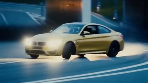 Bmw m4 movie from russia night ride facebook: Reckless BMW M4 driver drifts past Moscow police ...
