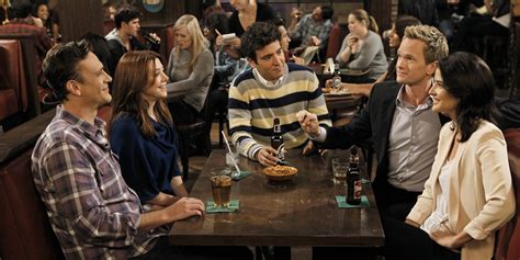 A man named ted tells his kids how he met the love of his life, through flashbacks, years in the future. Top 31 'How I Met Your Mother' Running Gags | HuffPost