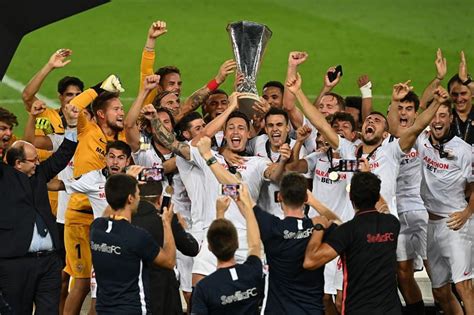 Home competitions uefa europa league 2019/20. Sevilla 3-2 Inter Milan | 5 Hits and Flops | UEFA Europa ...