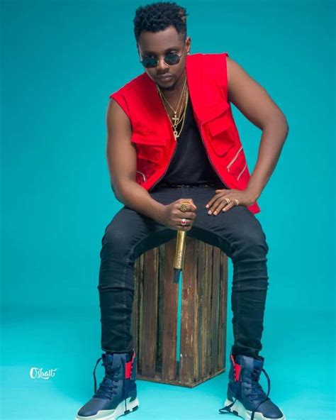 Oluwatobiloba daniel anidugbe, known as kizz daniel, is a nigerian singer and songwriter. Kizz Daniel va se marier l'année prochaine! - Culturebene