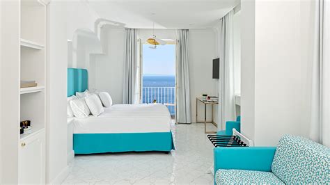 The junior suite deluxe swim out at grand riviera princess is the best option to relax and enjoy the water. JUNIOR SUITE with sea view and Balcony - Hotel Lorelei ...