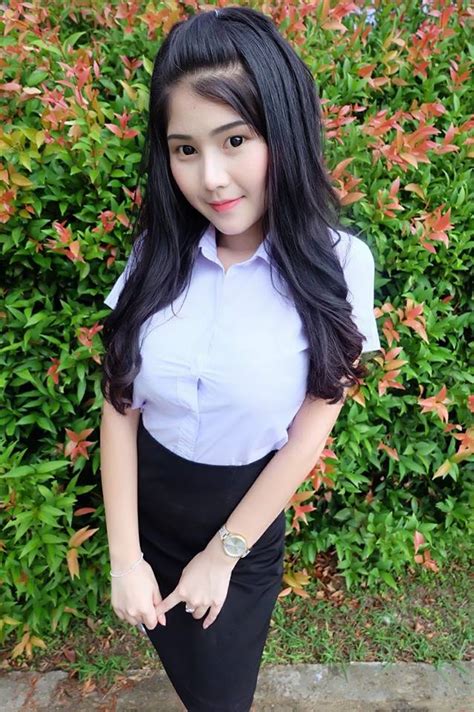 Kanyanat puchaneeyakul, beautiful thailand model, fashion and with good music on instagram in hd. Kanyanat Puchaneeyakul - Hôm nay em mặc áo vàng | Dân 47 - Website Giải Trí Tổng Hợp