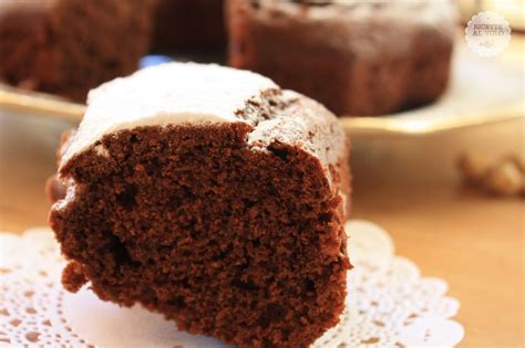 Alla scoperta di alcune ricette vegane squisite e facili da preparare che hanno per protagonista la farina integrale… la farina che rispetta l'anima del chicco. Torta al cioccolato con farina integrale - Ricette al Volo