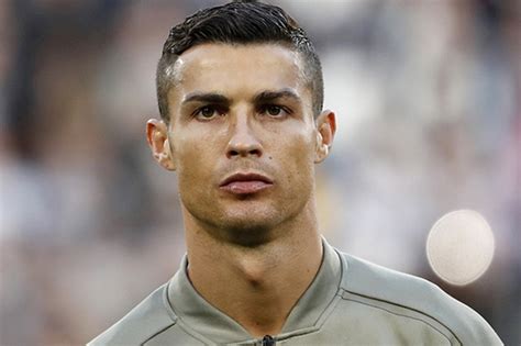 Born 5 february 1985) is a portuguese professional footballer who plays as a forward for serie a club. Криштиану Роналду рассказал, как он добывал пропитание в ...