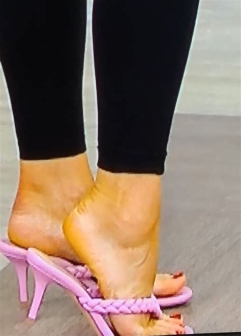 Driving home from the hair salon a new me!! Amy Stran Feet / Adore Your Toes 1 28 2 3 19 Tv Nail Files ...
