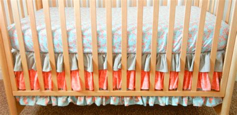 Hola bienvenidos a este nuevo tutorial hoy cosemos una sábana bajera ajustable. Cómo hacer una sábana ajustable de colchón - Trapitos.com ...