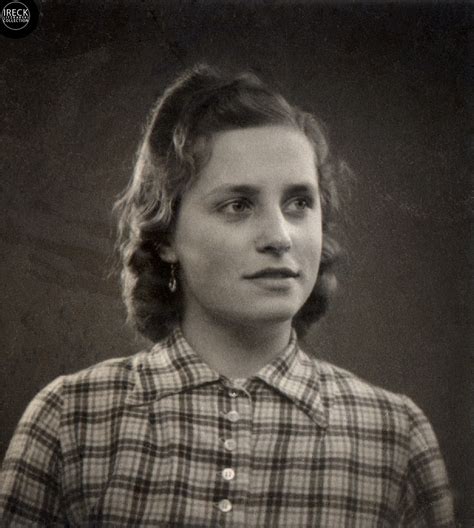 Weitere ideen zu frau, deutsch frauen, promis. Eine hübsche deutsche Frau aus Hamburg, 1940er Jahre | Flickr
