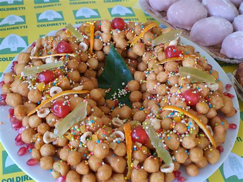 Ingredienti per circa 30 raffaello: Villaggio Matera, dolci fatti in casa per il 48% delle ...