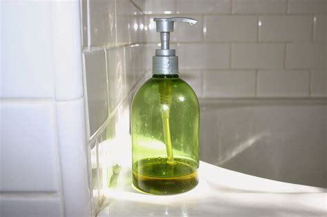 Can be used for styling and for daily care. my favorite facial moisturizer - olive oil - The Gardener ...