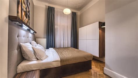 Ideal room design for a square apartment, the main entrance is located in the lower left (aysonaku on pinterest). One Bedroom Apartment | Residence Brehova