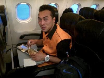 Fahmi nasrullah, nur annissa utami, d. Khairul Fahmi Che Mat (Apek): Apa Azam Tahun Baru 2012 Khairul Fahmi Che Mat?