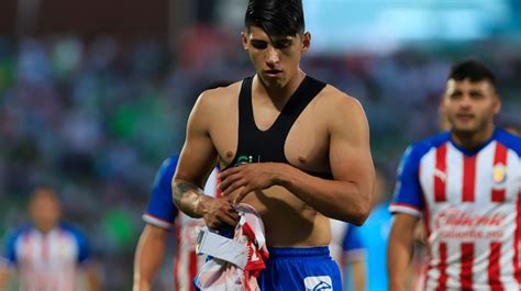 Ernesto alexis vega rojas (born 25 november 1997) is a mexican professional footballer who plays as a forward for liga mx club guadalajara. Chivas: Alexis Vega y Alan Pulido son captados ...