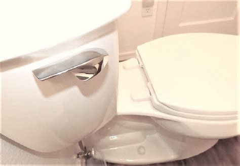 This toilet flushes 1.6 gallons per flush just like a wild hurricane and keeps the bowl nice and clean and shiny. Kohler Highline Toilet Review